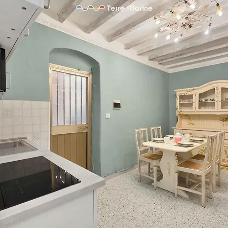La Petite Apartment *