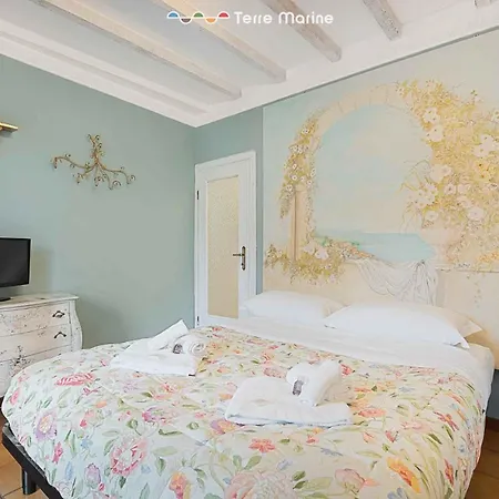 Apartment La Petite La Spezia